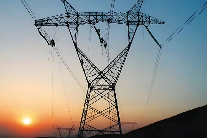 Building the Grid: A Look at Overhead Transmission Lines